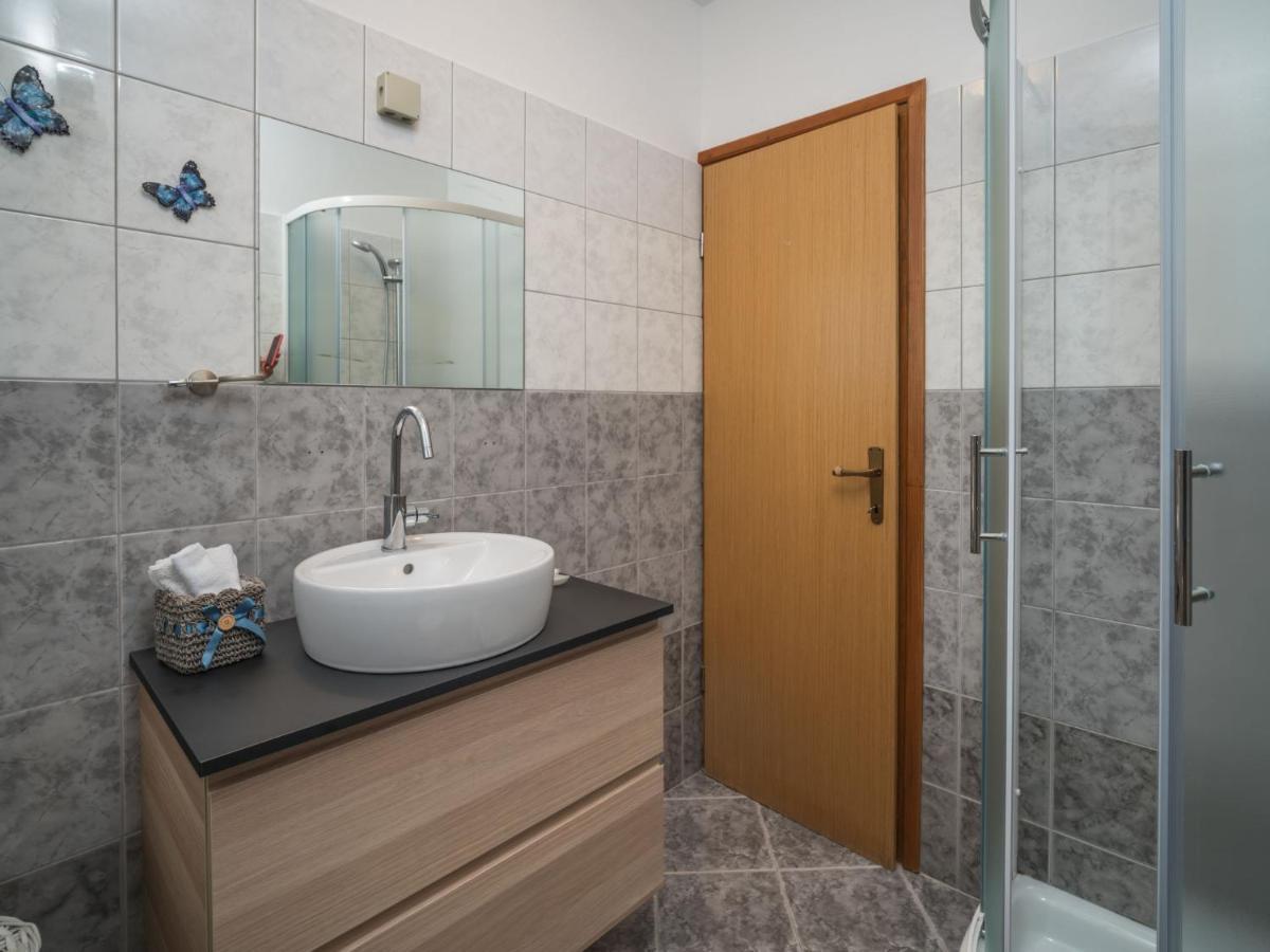 Apartment Fiore-1 By Interhome Gedići 外观 照片
